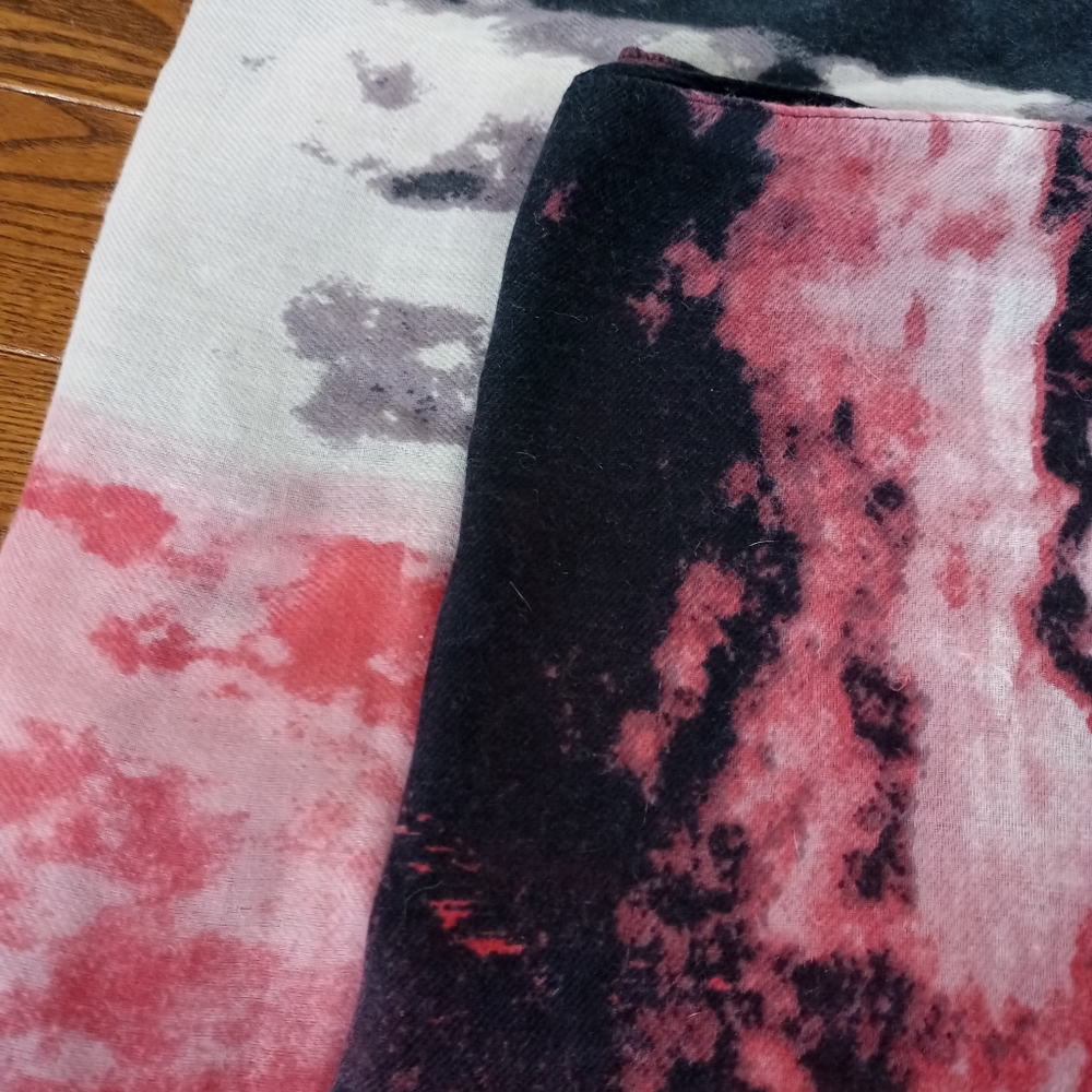 FREE ADD ON! Tie-dye Smart Set scarf - Picture 2 of 4
